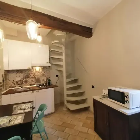 Romantico Bilocale Nel Cuore Del Balon